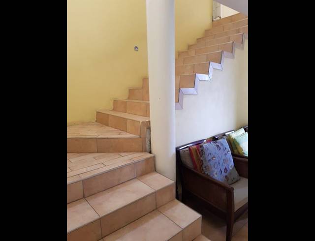 7 BEDROOM HOUSE FOR SALE IN CLAYVILLE